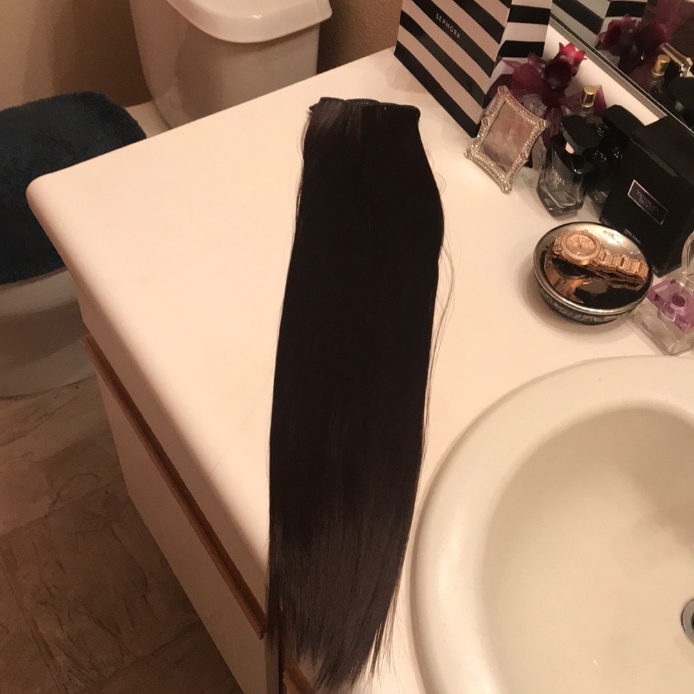 20” clip in hair extensions